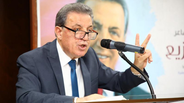 أيّ صورةٍ للشاعرِ في عقلِ شوقي بزيع؟