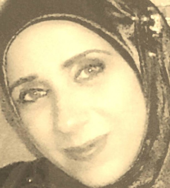 الشاعرة ردينة آسيا فلسطينية المغتربة في عمان لها داووين تكتب بنار الحُرقة للوطن