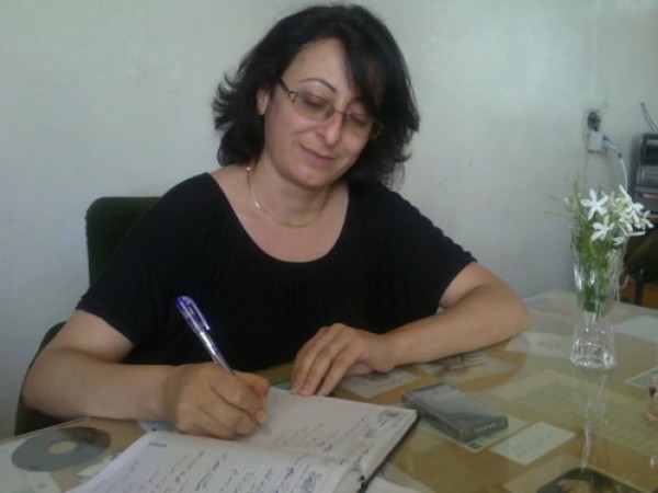 قراءة في قصيدة "كدت أبكي" للشاعرة السورية وداد سلوم بقلم هايل المذابي