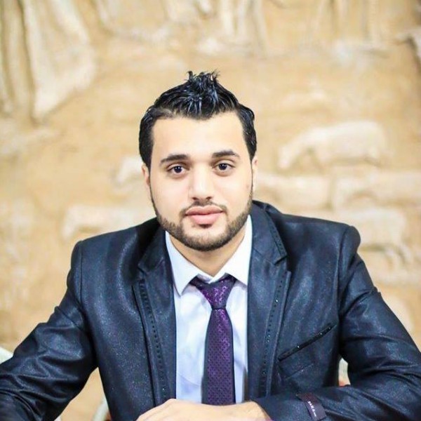 الكف تناطح المخرز بقلم:أحمد صالح الكف تناطح المخرز بقلم:أحمد صالح