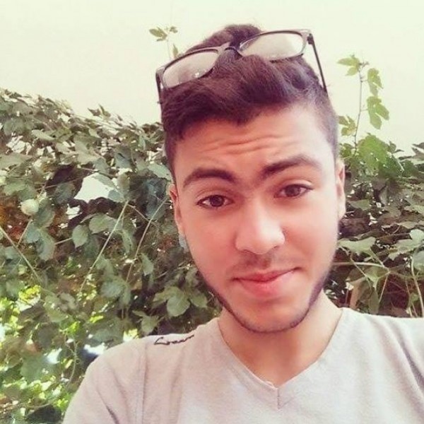 امرأة بالاربعين تبحث عن عشيق بقلم نبيل العبادسة امرأة بالاربعين تبحث عن عشيق بقلم نبيل العبادسة