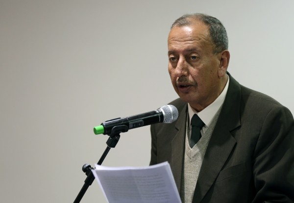 شهادة تقدير للشاعر الفلسطيني عبد الناصر صالح من أكاديمية القاسمي