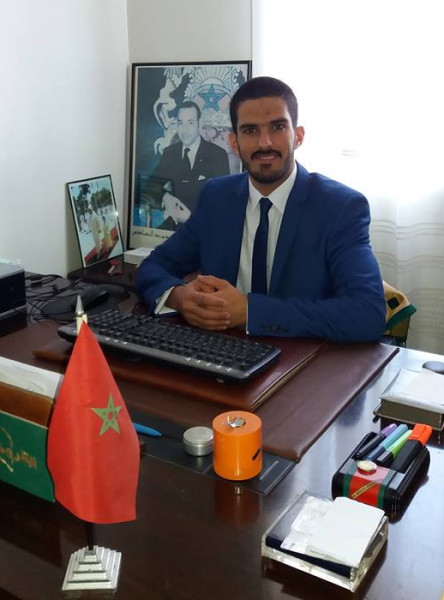 الصحافة بين المهنية والمتطفلين عليها بقلم: عمر دغوغي الصحافة بين المهنية والمتطفلين عليها بقلم: عمر دغوغي