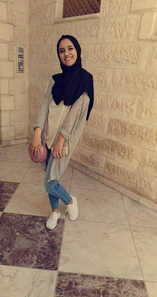 كلِمات مُبعثرة بقلم: رهف دية كلِمات مُبعثرة بقلم: رهف دية