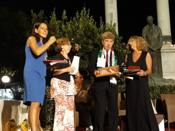 الشاعر سليمان دغش يفوز بجائزة بالمي العالمية للشعر في إيطاليا