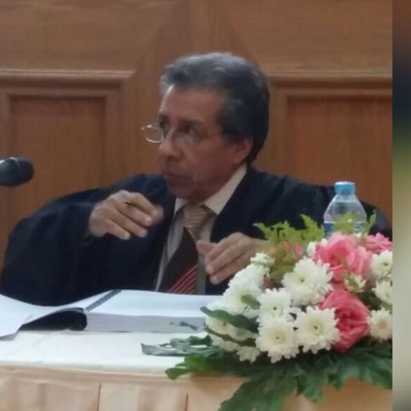 طلقة كاملة للصوت بقلم:د. اسماعيل صيام طلقة كاملة للصوت بقلم:د. اسماعيل صيام
