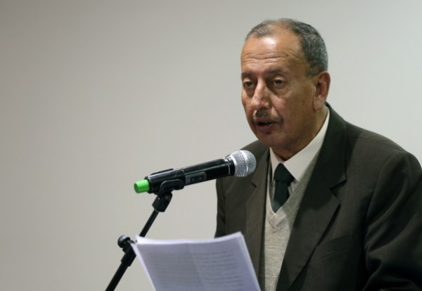 الشاعر عبد الناصر صالح: يجب أن نكون أوفياء للقامات الثقافية الفلسطينية الشاعر عبد الناصر صالح: يجب أن نكون أوفياء للقامات الثقافية الفلسطينية