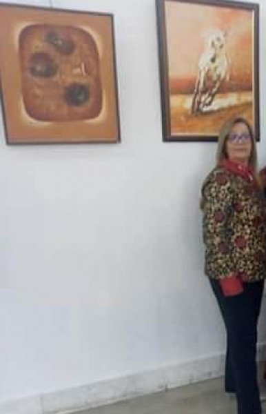 أعمال الرسامة مبروكة برينصي: لوحات فيها طبيعة جامدة ..و تراث و روح تونسية أعمال الرسامة مبروكة برينصي: لوحات فيها طبيعة جامدة ..و تراث و روح تونسية