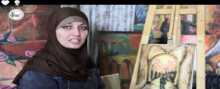 الفنانة الفلسطينية آيه عبد الرحمن وجولة مصورة في معمل الرسم الخاص بها