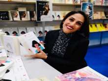 على هامش معرض الدوحة للكتاب إلهام أبو خضرة توقع روايتها أحد عشر يوما للعبث